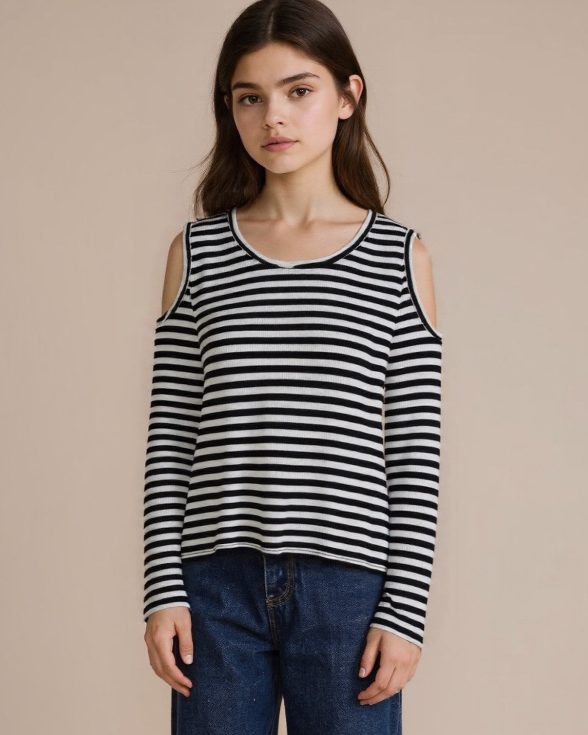<img src="Black-White-Stripe-Rib-Knit-Cold-Shoulder-Long-Sleeve-Tee-Rockin-Wonder.jpg" alt="Black White Stripe Rib Knit Cold Shoulder Long Sleeve Tee Rockin Wonder" loading="lazy">