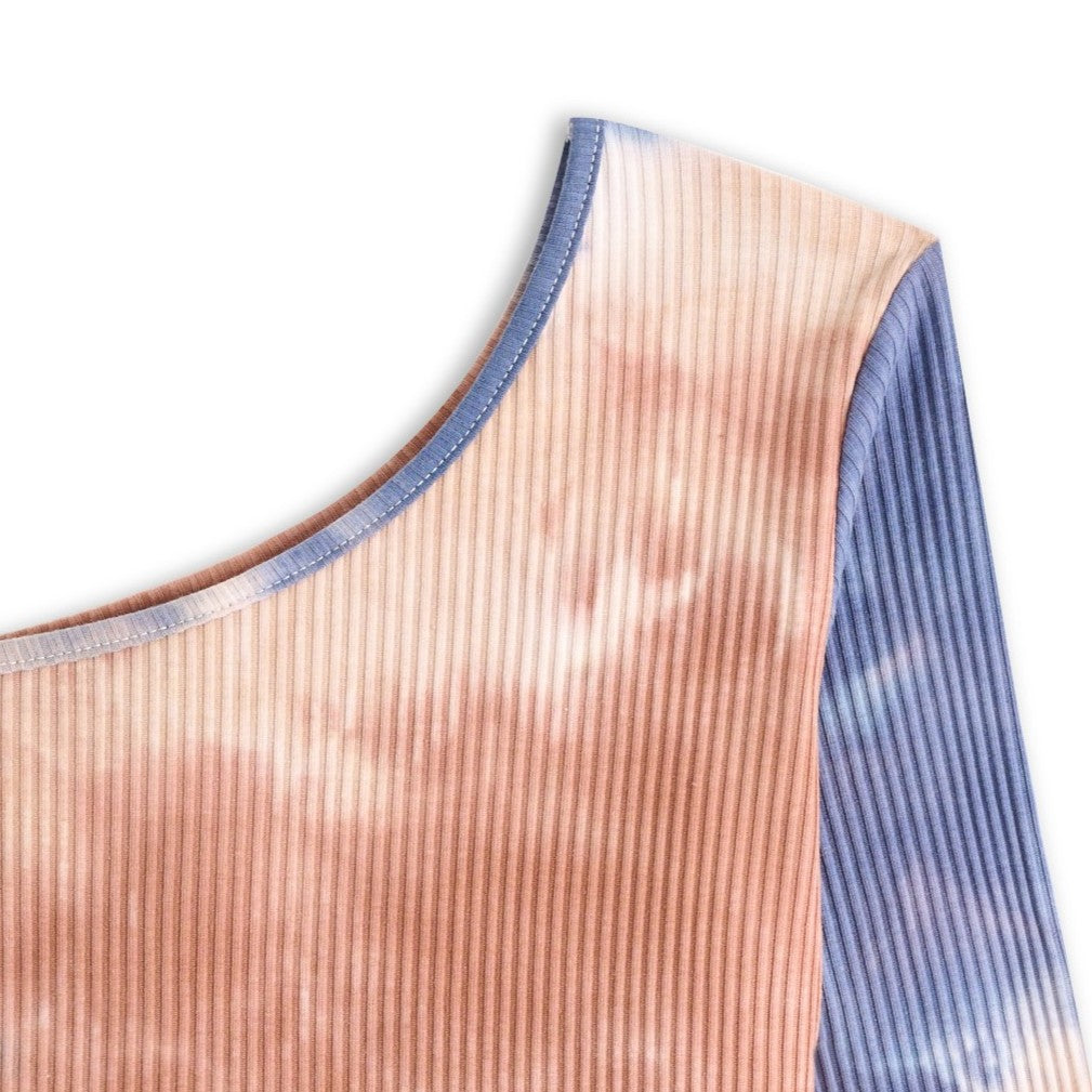 <img src="Blue-Brown-Tie-Dye-One-Shoulder-off-Long-Sleeves-Tunic-Rockin-Wonder.jpg" alt="Blue Brown Tie Dye One Shoulder-off Long Sleeves Tunic Rockin Wonder" loading="lazy">