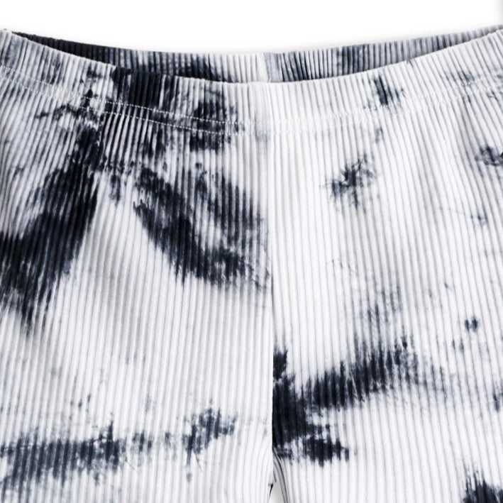 <img src="Black-White-Tie-dye-Side-Tie-Sleeveless-Top-Shorts-Rockin-Wonder.jpg" alt="Black White Tie-dye Side Tie Sleeveless Top Shorts Rockin Wonder" loading="lazy">