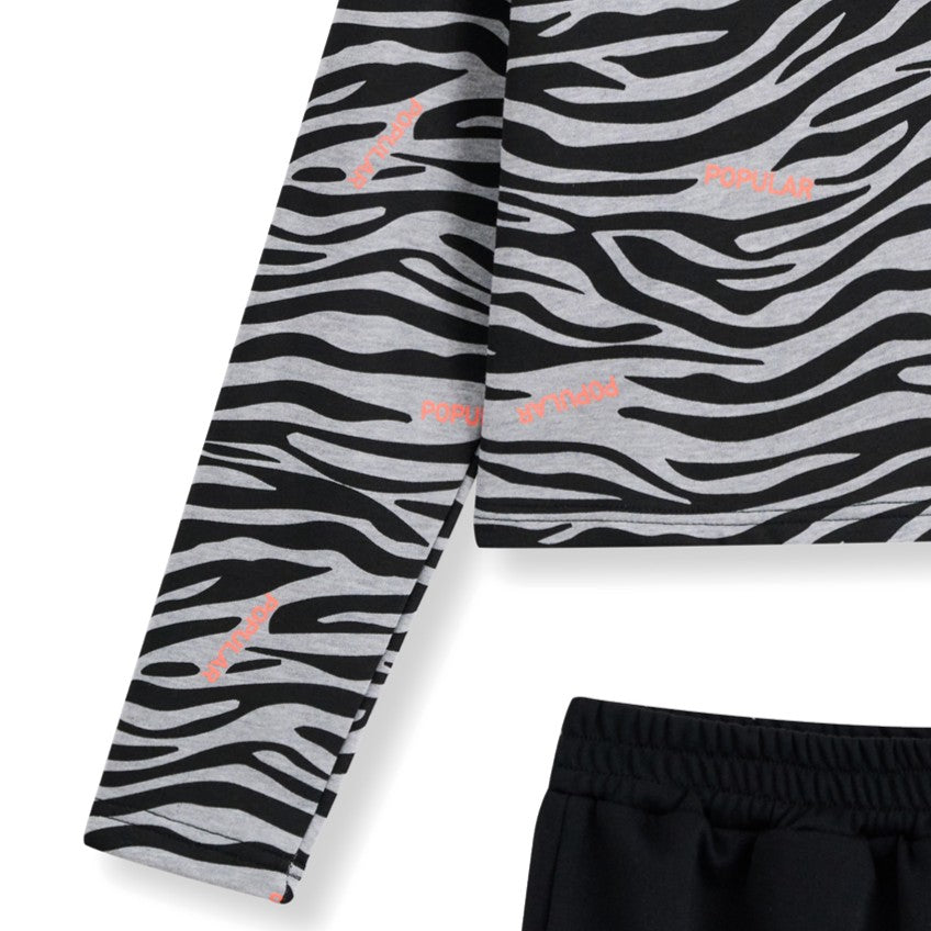 <img src="Black-Zebra-Print-Contrast-Sweatshirts-Hoodie-Joggers-Rockin-Wonder.jpg" alt="Black Zebra Print Contrast Sweatshirts Hoodie Joggers Rockin Wonder" loading="lazy">